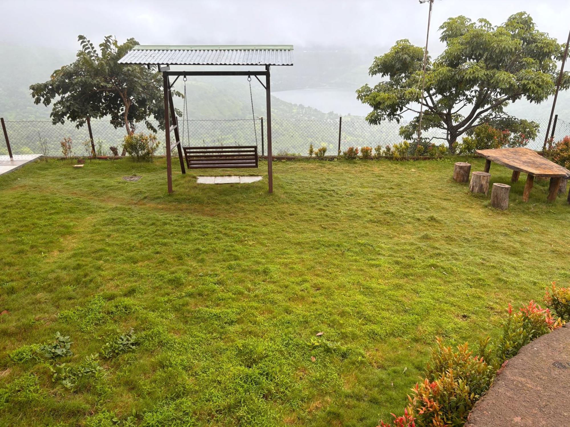 Paramount 3 Ac Bedrooms Hall Garden With Lake View Panchgani Buitenkant foto