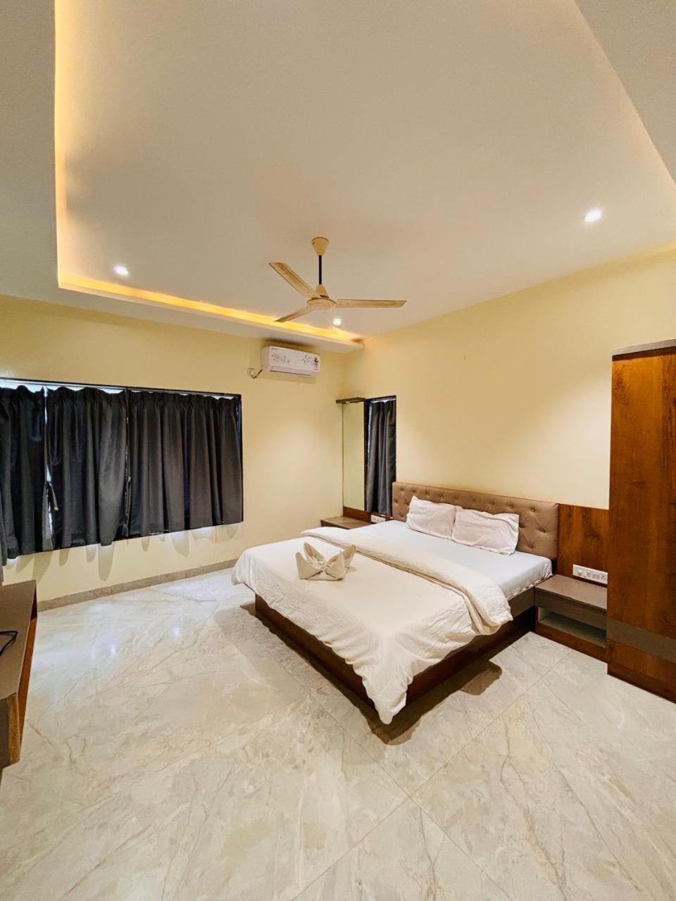 Paramount 3 Ac Bedrooms Hall Garden With Lake View Panchgani Buitenkant foto