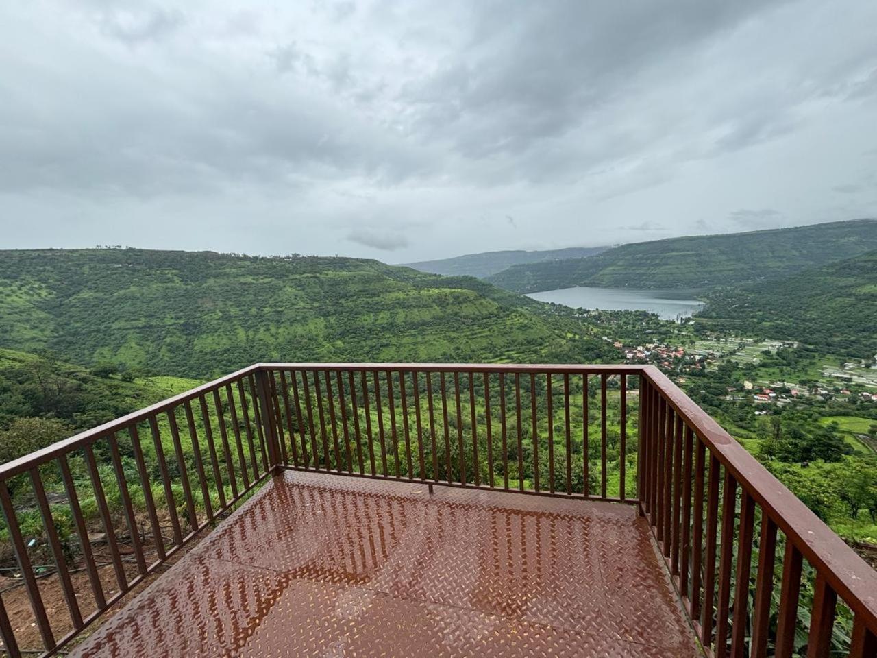 Paramount 3 Ac Bedrooms Hall Garden With Lake View Panchgani Buitenkant foto