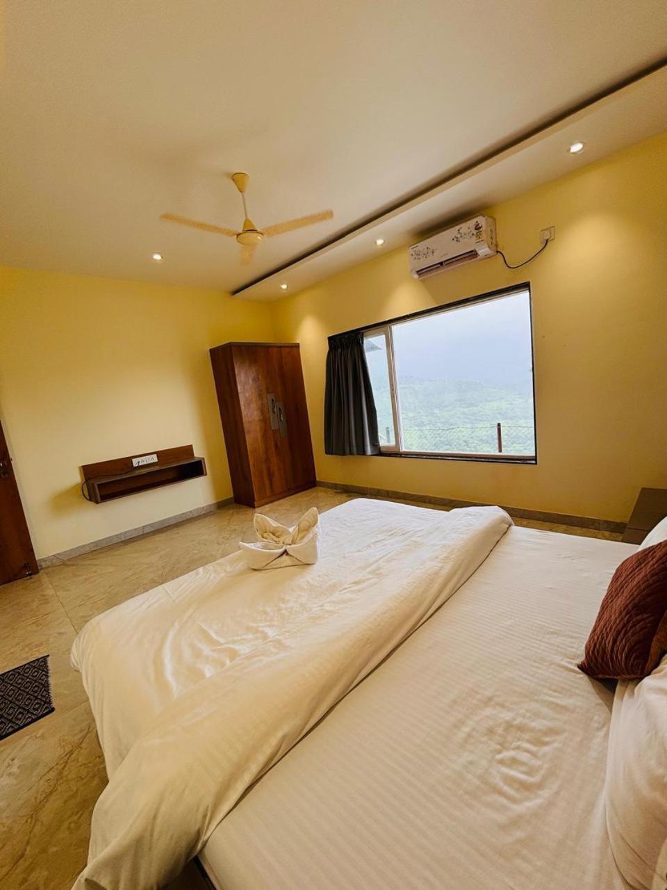 Paramount 3 Ac Bedrooms Hall Garden With Lake View Panchgani Buitenkant foto