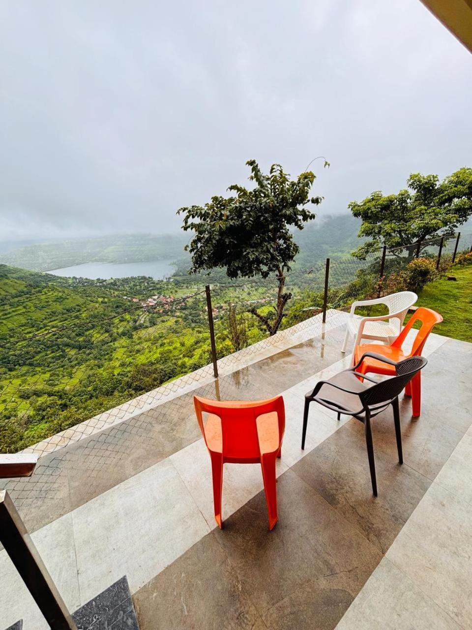 Paramount 3 Ac Bedrooms Hall Garden With Lake View Panchgani Buitenkant foto