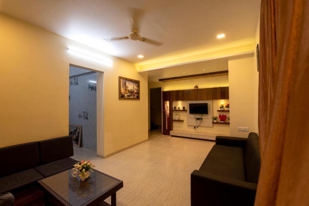 Paramount 3 Ac Bedrooms Hall Garden With Lake View Panchgani Buitenkant foto