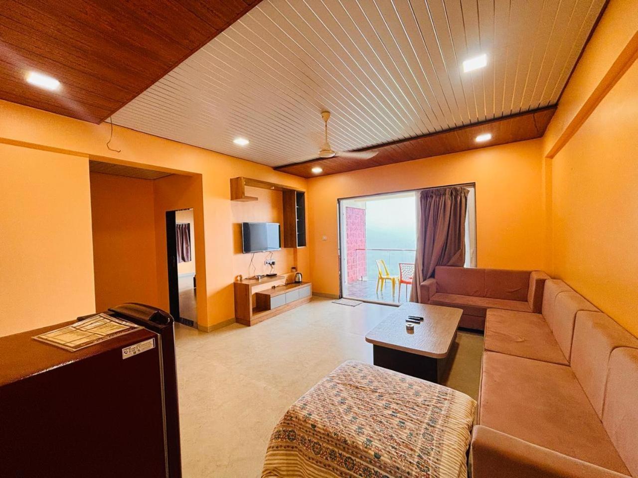 Paramount 3 Ac Bedrooms Hall Garden With Lake View Panchgani Buitenkant foto