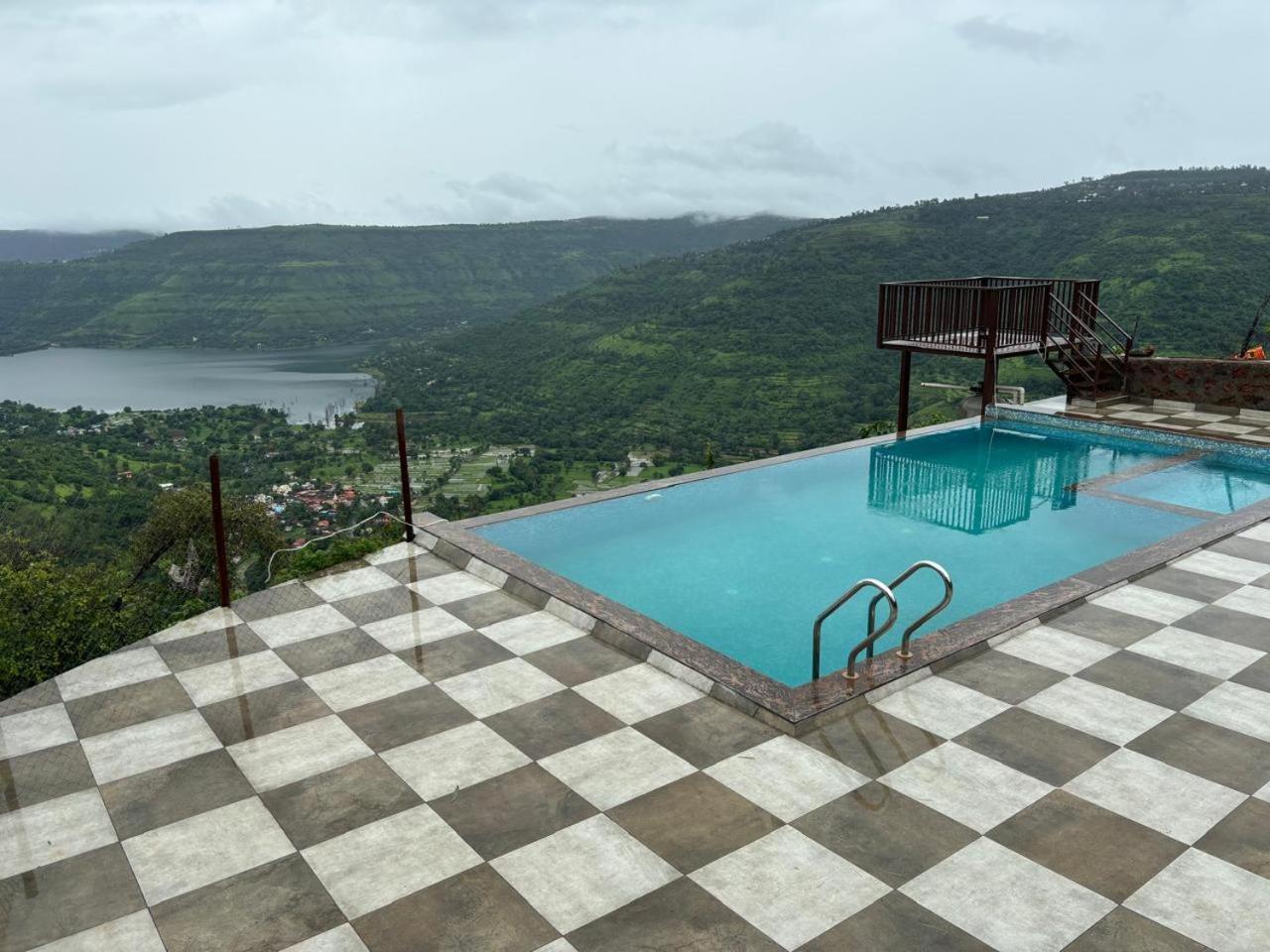 Paramount 3 Ac Bedrooms Hall Garden With Lake View Panchgani Buitenkant foto