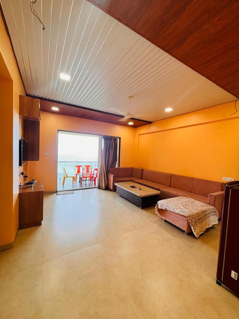 Paramount 3 Ac Bedrooms Hall Garden With Lake View Panchgani Buitenkant foto