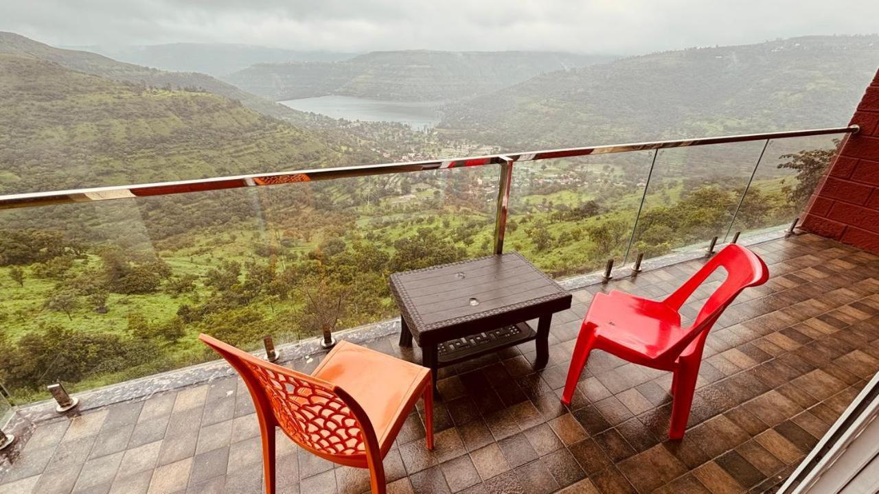 Paramount 3 Ac Bedrooms Hall Garden With Lake View Panchgani Buitenkant foto