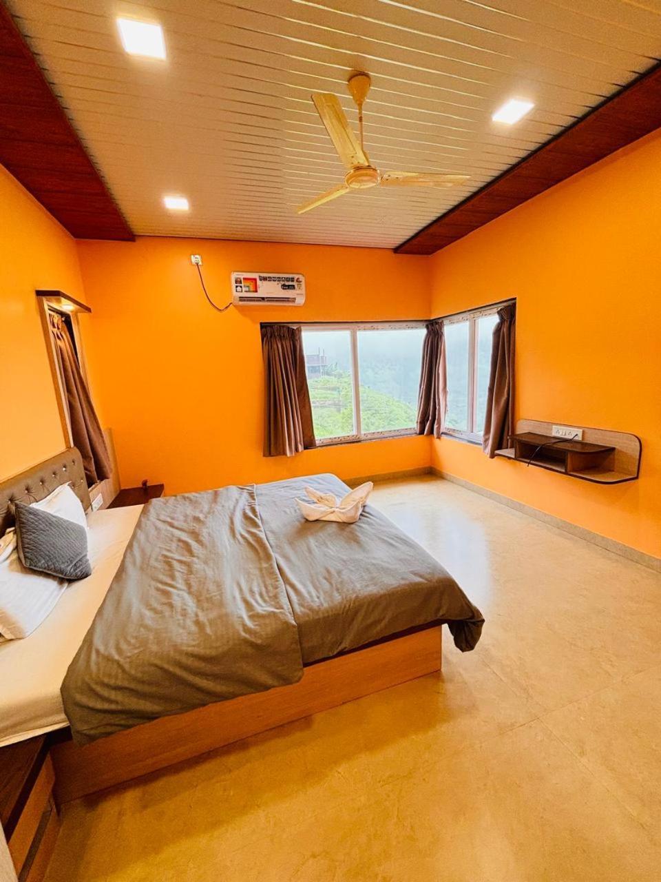 Paramount 3 Ac Bedrooms Hall Garden With Lake View Panchgani Buitenkant foto