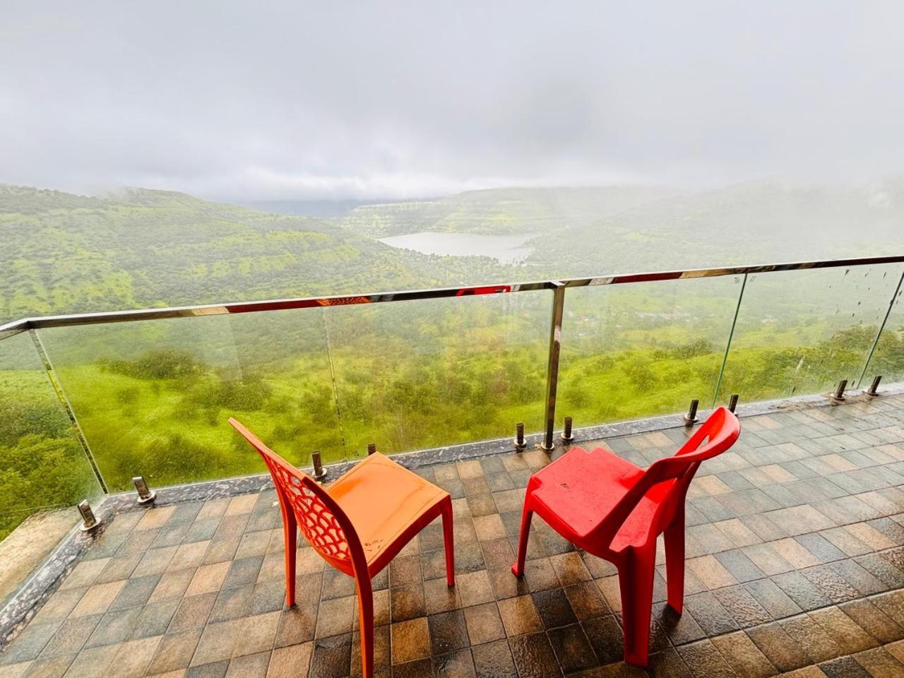 Paramount 3 Ac Bedrooms Hall Garden With Lake View Panchgani Buitenkant foto
